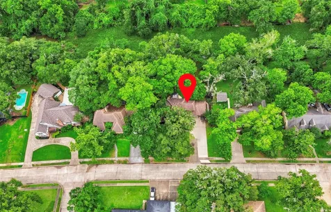 212 Live Oak Lane Lake Jackson TX 77566