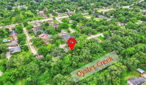 212 Live Oak Lane Lake Jackson TX 77566