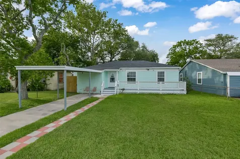 228 16th Avenue N Texas City TX 77590