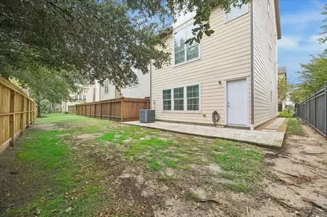 888 Fisher Street Houston TX 77018