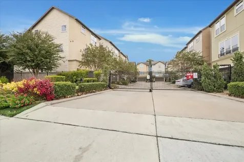 888 Fisher Street Houston TX 77018