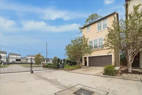 888 Fisher Street Houston TX 77018