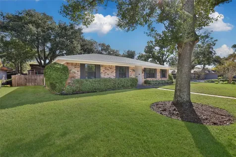 4402 Fallbrook Drive Houston TX 77018