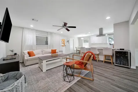 4402 Fallbrook Drive Houston TX 77018
