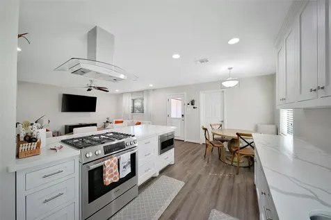 4402 Fallbrook Drive Houston TX 77018
