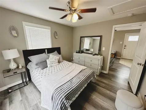 5605 Robertson Street Houston TX 77009