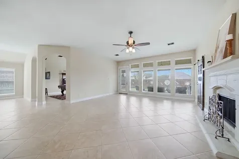 527 Jordan Creek Court League City TX 77573