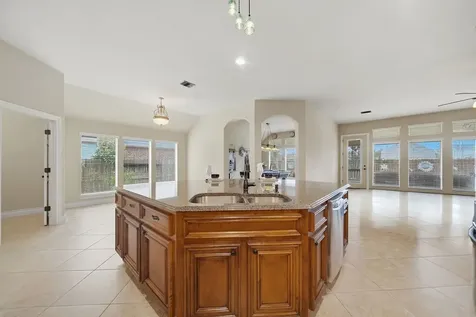 527 Jordan Creek Court League City TX 77573