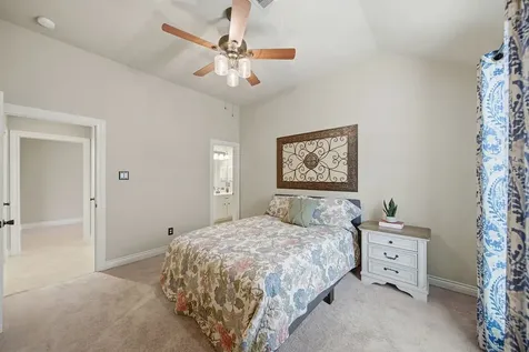 527 Jordan Creek Court League City TX 77573