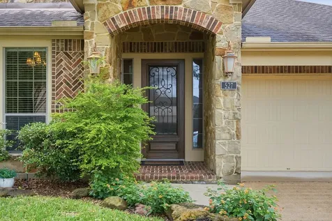 527 Jordan Creek Court League City TX 77573