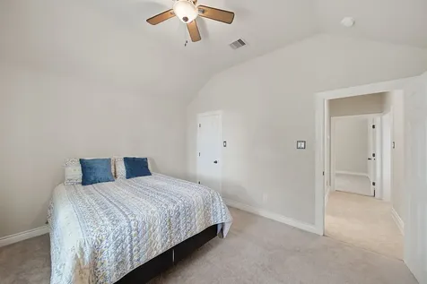 527 Jordan Creek Court League City TX 77573