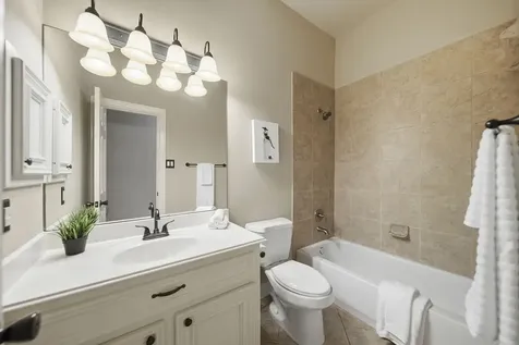 527 Jordan Creek Court League City TX 77573