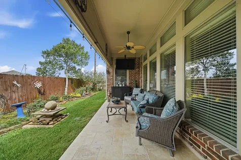 527 Jordan Creek Court League City TX 77573