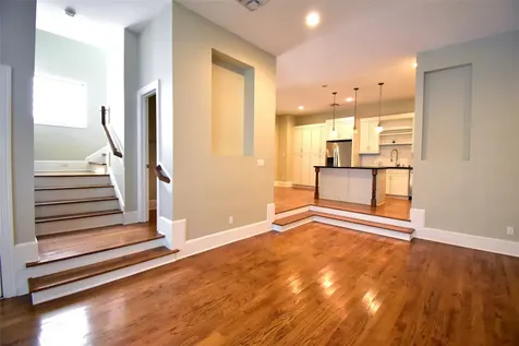 1538 W 23rd Street C Houston TX 77008