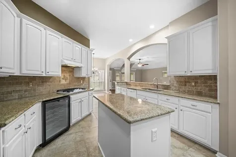 1203 Lake Shore Drive Pearland TX 77581