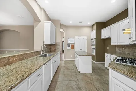 1203 Lake Shore Drive Pearland TX 77581