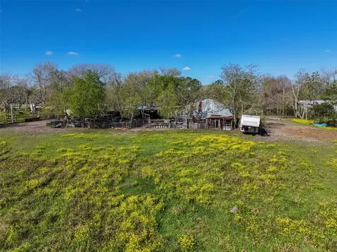 1227 Avenue L Santa Fe TX 77510