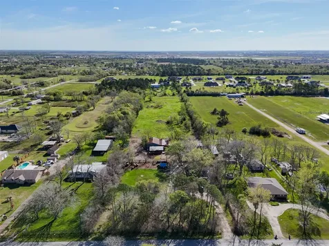 1227 Avenue L Santa Fe TX 77510