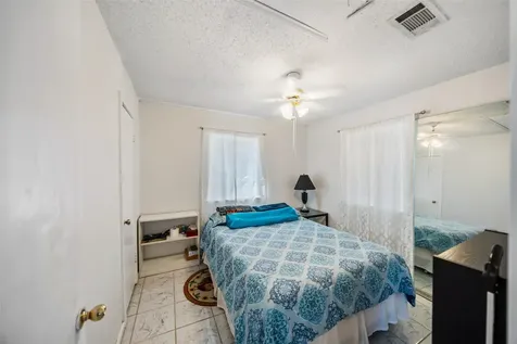 1227 Avenue L Santa Fe TX 77510