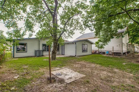 419 E 42nd Street Houston TX 77022