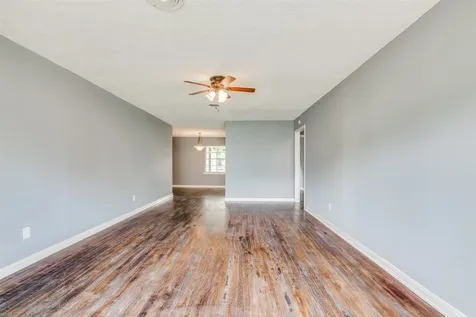 419 E 42nd Street Houston TX 77022
