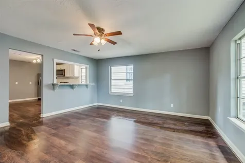 419 E 42nd Street Houston TX 77022