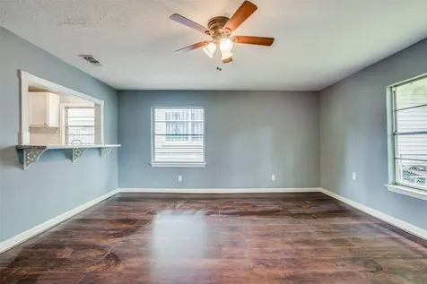 419 E 42nd Street Houston TX 77022