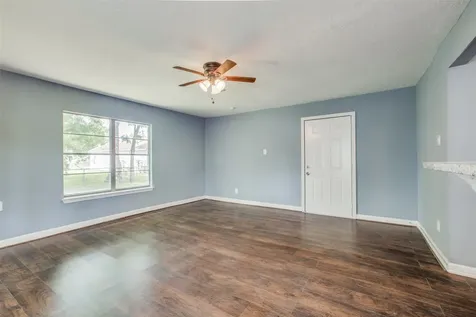 419 E 42nd Street Houston TX 77022