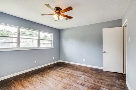 419 E 42nd Street Houston TX 77022