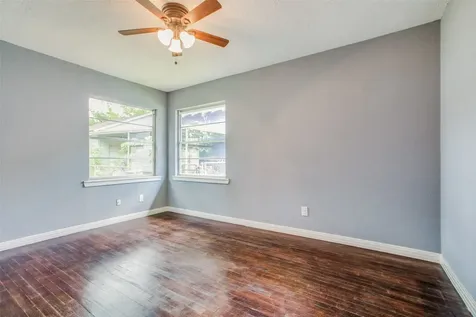 419 E 42nd Street Houston TX 77022
