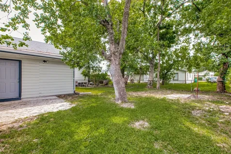 419 E 42nd Street Houston TX 77022
