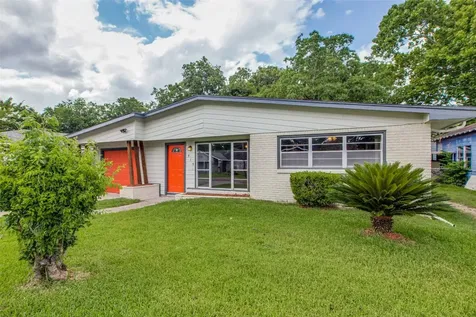 419 E 42nd Street Houston TX 77022