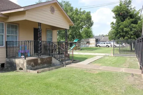 7926 Mendez Street Houston TX 77029