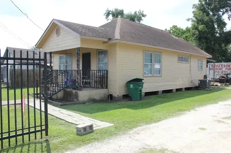 7926 Mendez Street Houston TX 77029
