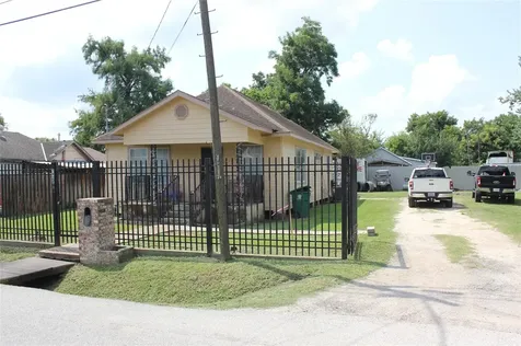 7926 Mendez Street Houston TX 77029