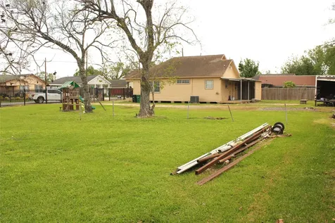 7926 Mendez Street Houston TX 77029