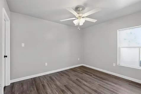 604 Jefferson Avenue Cleveland TX 77327