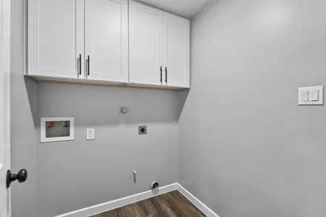 604 Jefferson Avenue Cleveland TX 77327