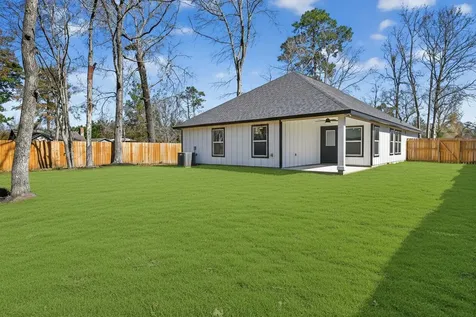 604 Jefferson Avenue Cleveland TX 77327