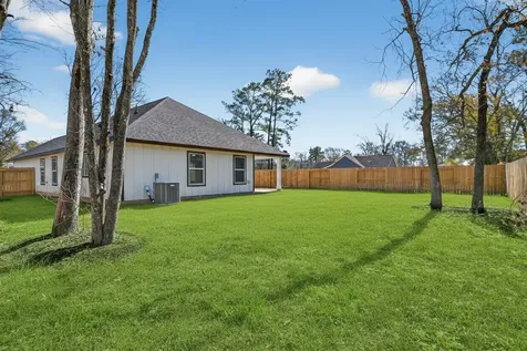 604 Jefferson Avenue Cleveland TX 77327