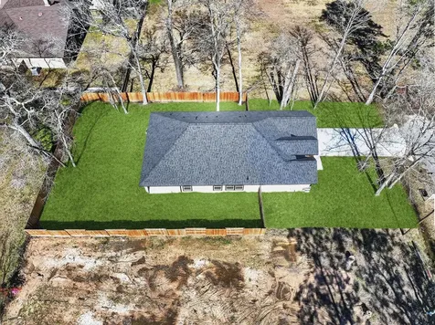 604 Jefferson Avenue Cleveland TX 77327