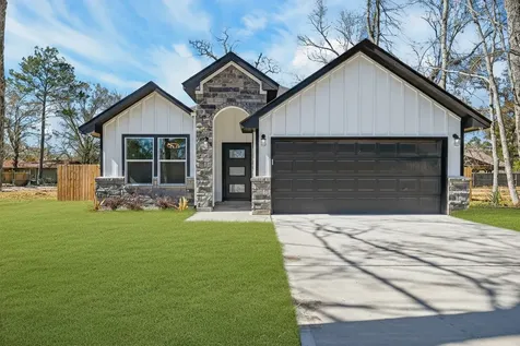 604 Jefferson Avenue Cleveland TX 77327