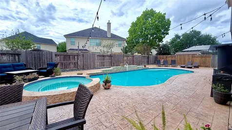 2708 Sunnycreek Lane Pearland TX 77584