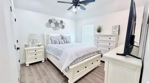 2708 Sunnycreek Lane Pearland TX 77584