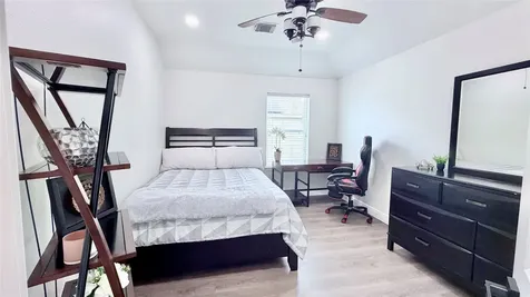 2708 Sunnycreek Lane Pearland TX 77584