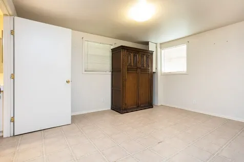 15586 County Road 436 Alvin TX 77511