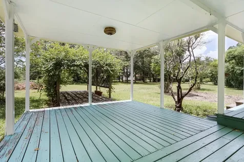 15586 County Road 436 Alvin TX 77511