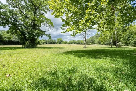 15586 County Road 436 Alvin TX 77511