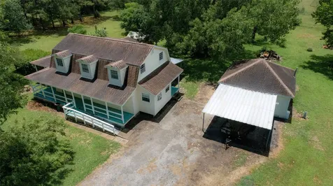15586 County Road 436 Alvin TX 77511