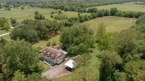 15586 County Road 436 Alvin TX 77511